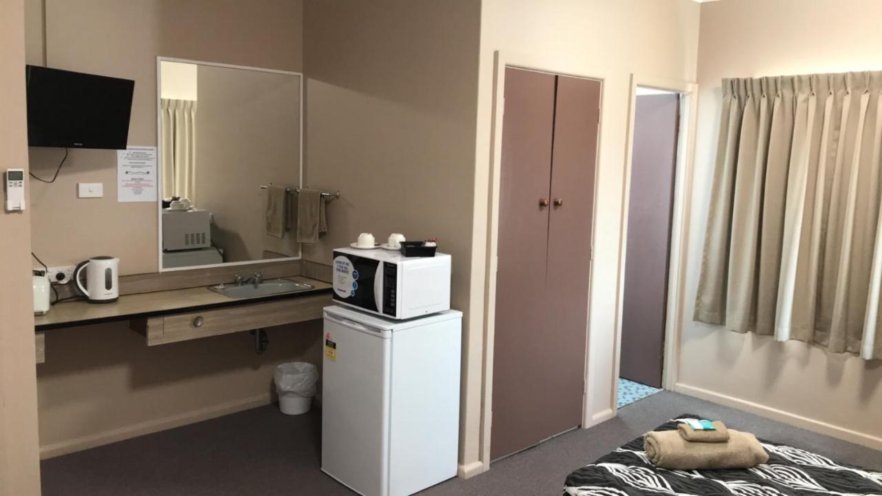 Manning River Motel タリー エクステリア 写真